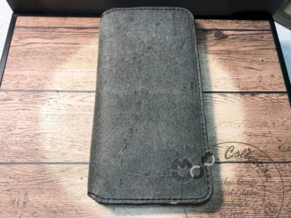 Cover per iPhone 7/8 plus di OM Collection by Andrea Masotti in cuoio e pelle di coccodrillo fatta a mano